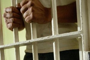 Nastavniku 5 godina zatvora zbog seksa sa učenicom