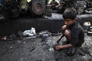 SIROMAŠTVO: Deca u Srbiji rade kao kućni robovi!