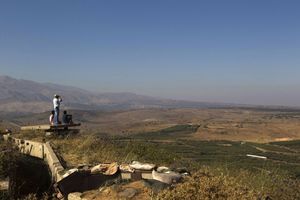 Izraelci uživo sa Golana dvogledom prate borbe u Siriji