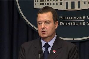 Premijer Srbije:  Albanci uklonite spomenik OVPBM!