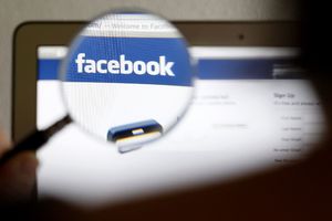 ZBOG LAJKA RIZIKUJETE ZATVOR: Pazite šta radite na Fejsbuku!