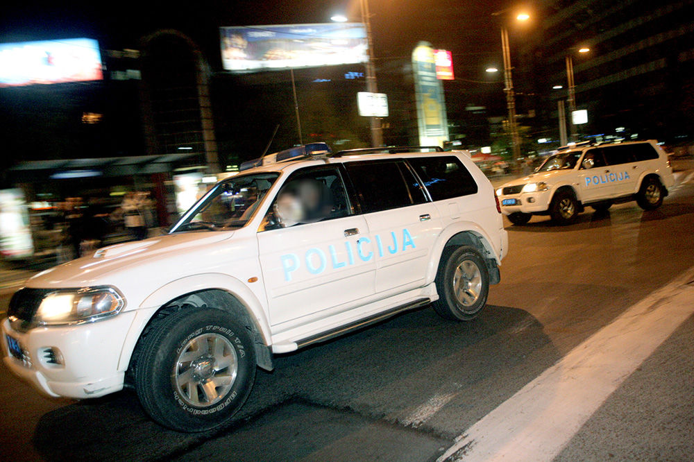 POTERA U BEOGRADU: Muškarac (40) vozio dvoje dece u gepeku automobila, otmica prijavljena u Žarkovu!