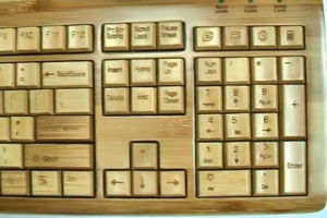 Drvena tastatura čuva životnu sredinu