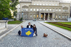 PROVOKACIJA: Razvili zastavu Tačijevog Kosova u centru BG