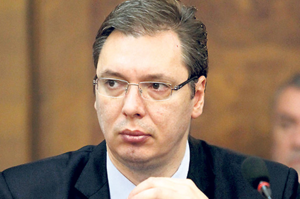 NEZAPAMĆENA AVIONSKA NESREĆA U RUSIJI: Vučić uputio telegram saučešća Medvedevu