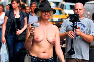 JEDNAKOST: Žene mogu gole da se šetaju Njujorkom