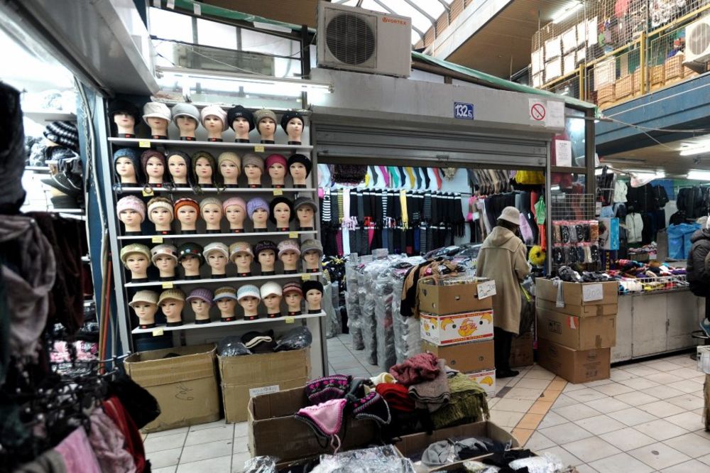 OCE LADI, NECE LADI: Šokantna ispovest devojke koja je radila u kineskoj prodavnici