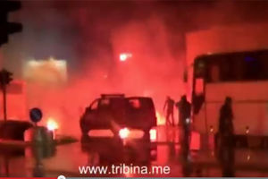 SAČEKUŠA: Varvari pokušali da zapale autobuse sa navijačima Paoka