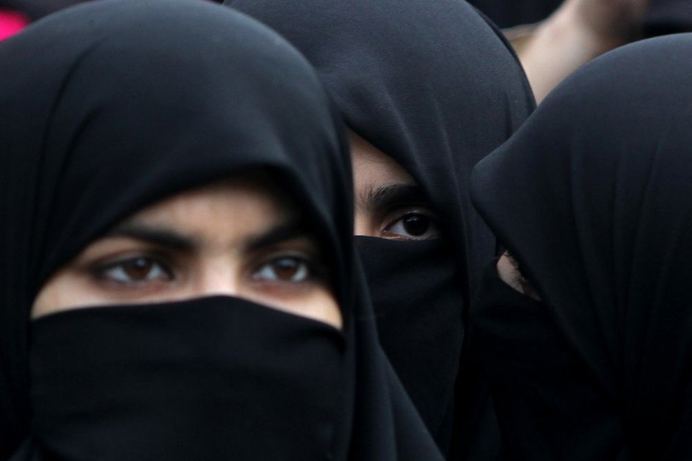 NEVESTE ISLAMSKIH FANATIKA: Interpol traga za nestalim devojčicama!