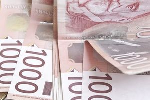 LAŽIRANJE NOVČANICA U SRBIJI: Falsifikatori najviše vole da kopiraju 2.000 i 1.000 dinara