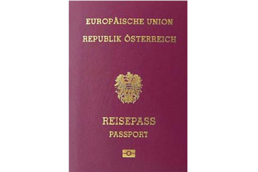 TEŠKA BIROKRATIJA: Evo zašto stranci predugo čekaju na austrijski pasoš!