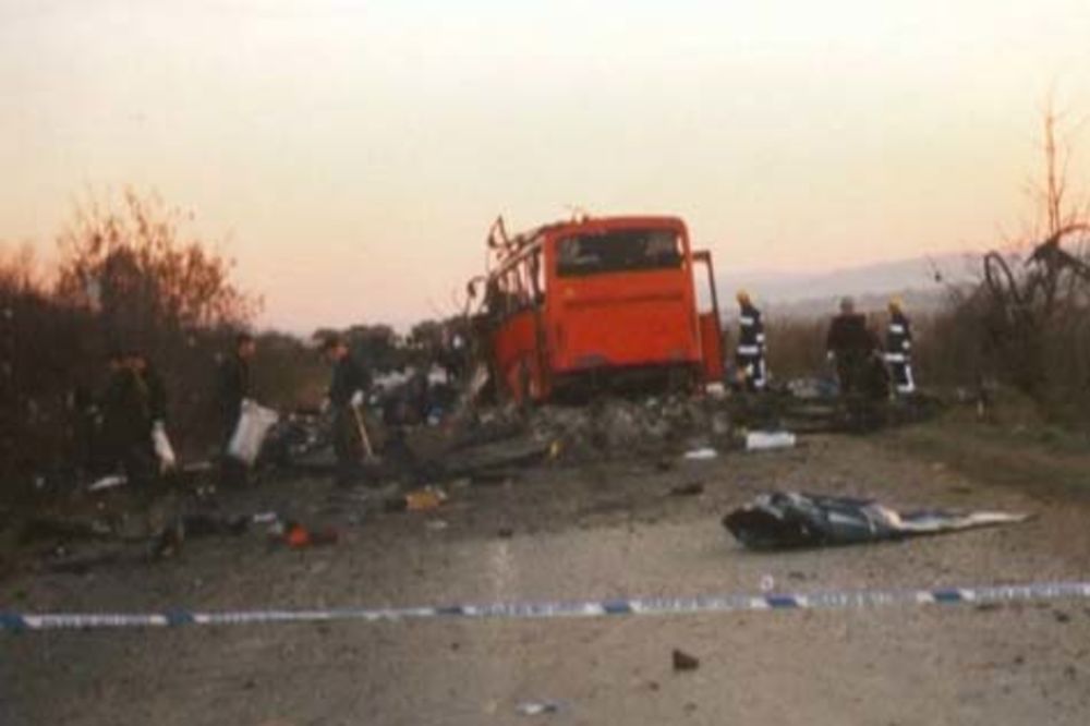 GODIŠNJICA TERORISTIČKOG NAPADA NA AUTOBUS NIŠ EKSPRESA KOD PODUJEVA: Tužno je biti Srbin na Kosovu jer za naše žrtve nema pravde