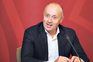 Miodrag Kostić većinski vlasnik AIK banke