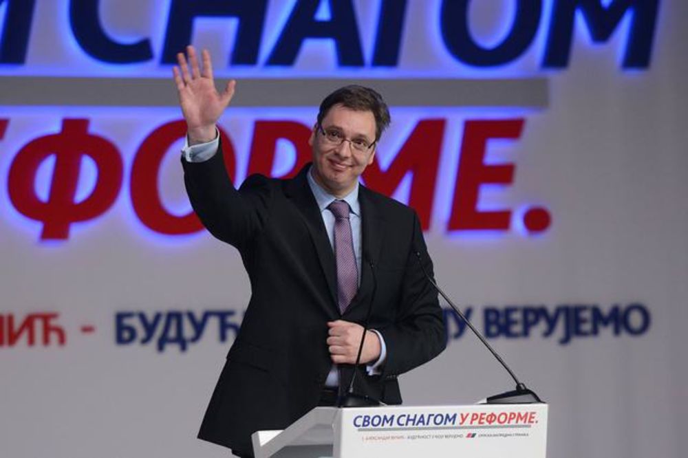Vučić: Ne dam da se dira u penzije!