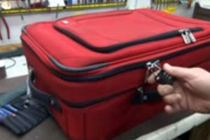 TURISTI, OPREZ: Evo kako mogu da vam obiju kofer za sekund! Samo im je potrebna jedna olovka
