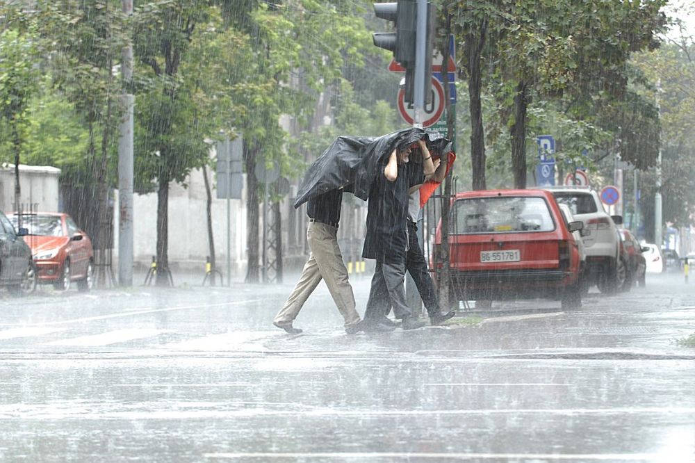 POTOP NA SEVERU SRBIJE: U Subotici palo 42 litra kiše!