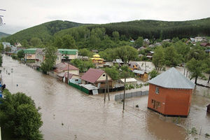 POPLAVE U SIBIRU: 6 poginulih, 7.600 evakuisanih, pod vodom 4.000 kuća!