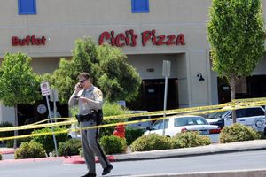 ZAPUCALI MUŠKARAC I ŽENA: Dva policajca i civil ubijeni u Las Vegasu!