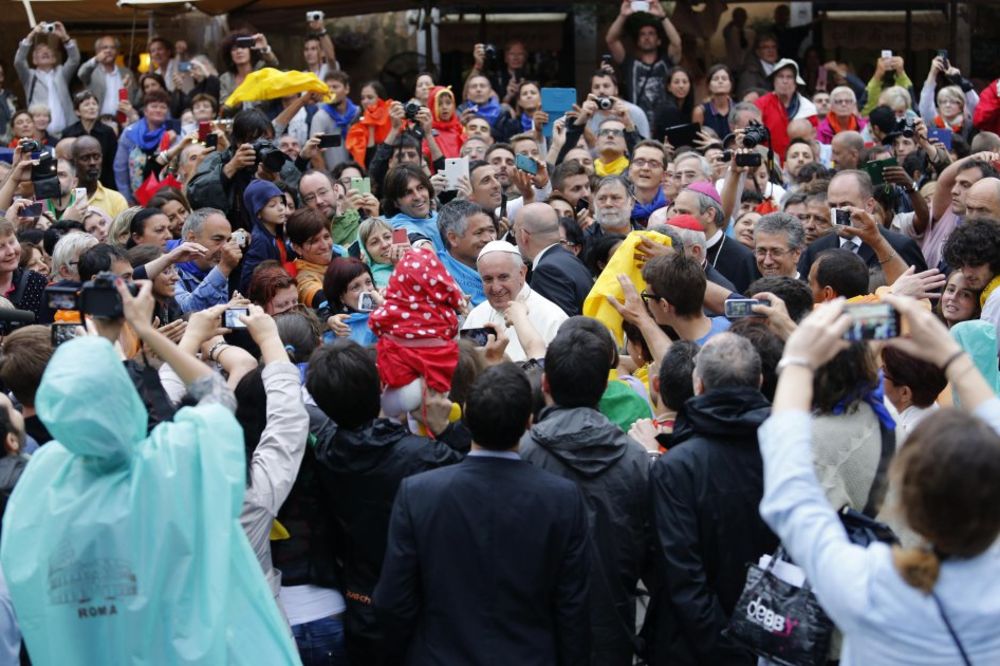 RIM: Papa Franja posetio zajednicu Sveti Eđidio