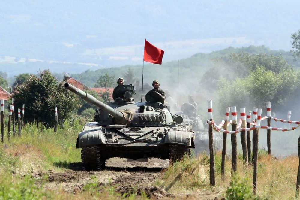 TENKOVSKI BIATLON U MOSKVI: Srbija vozi u prvoj trci, u tenkovima plave boje!