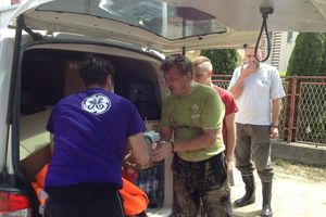 NE STAJU: SPOJI uručio pomoć žrtvama poplava u Modriči i Šamcu!