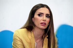 EMINA JAHOVIĆ: Napravila sam veliku grešku sa mlađim sinom!