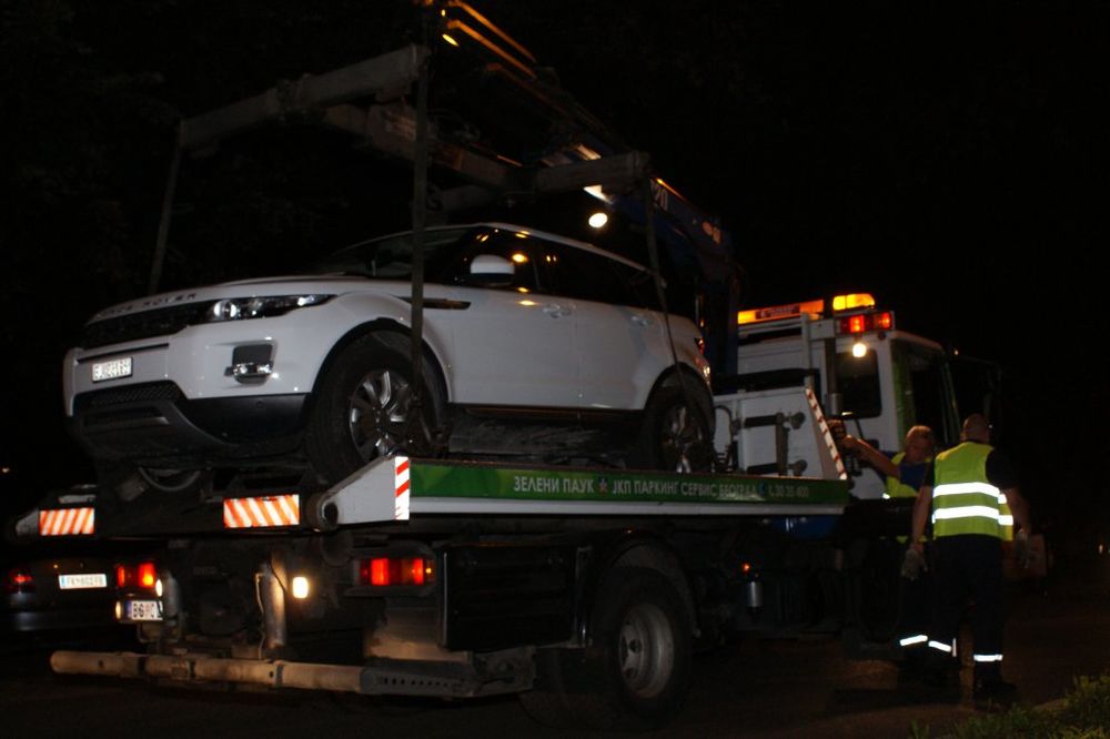 PAUK ČISTIO NOĆU: Uklonjeno više od 40 bahato parkiranih vozila!