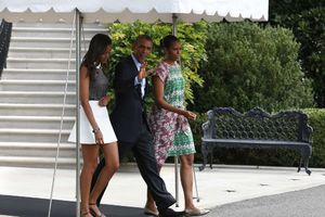 PRAZNA BELA KUĆA: Obamini pokupili ljubimce i otputovali na odmor u Martas Vinjard