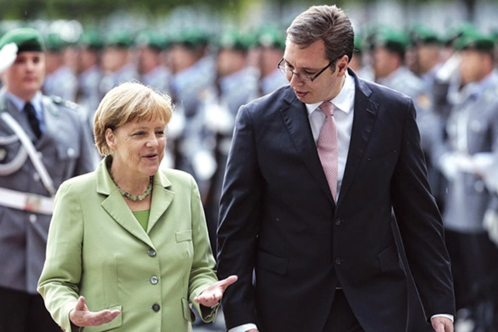 Vučić čestitao Merkelovoj 70 godina postojanja Hrišćansko-demokratske unije