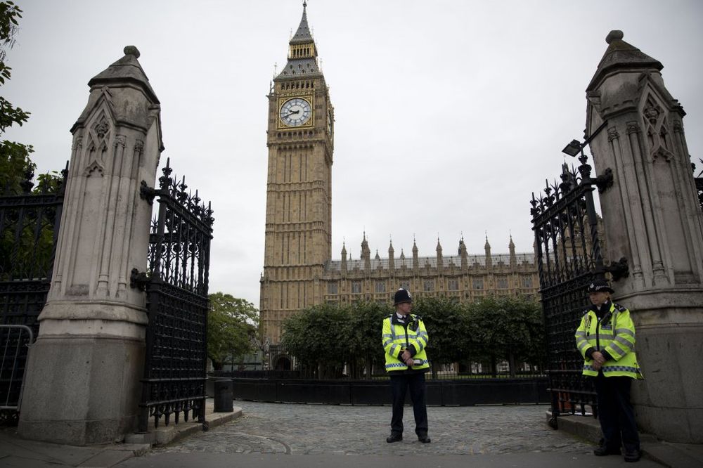 BRITANSKI POSLANIK: Parlament je bacio 45.000 obroka u đubre dok deca gladuju