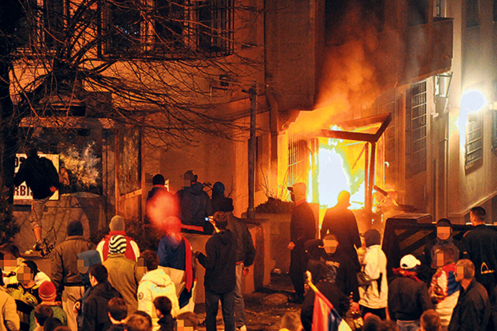 POTVRĐENO: Presuda za paljenje ambasade SAD u Beogradu 14. novembra