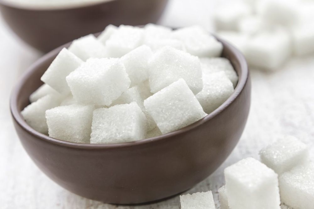 BUGARI SE BORE PROTIV ZLIH DUHOVA: Posipaju šećer po putu