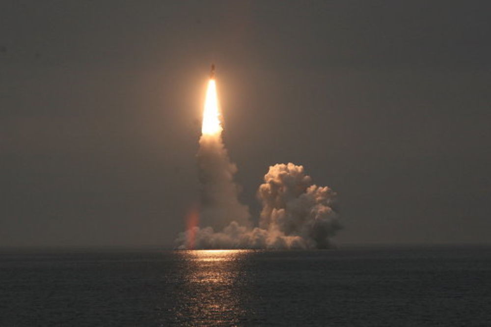 TRENIRANJE STROGOĆE: Rusija uspešno testirala balističku raketu Bulava