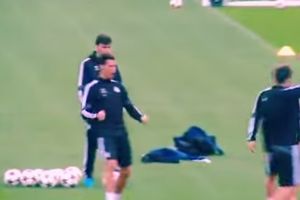 (VIDEO) SJAJNA ATMOSFERA: Ronaldo se smejao Džejmsu jer je nasamaren