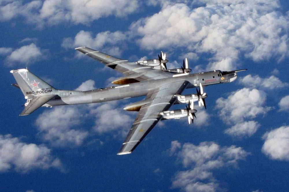 Šojgu: Ruski bombarderi lete oko Amerike!