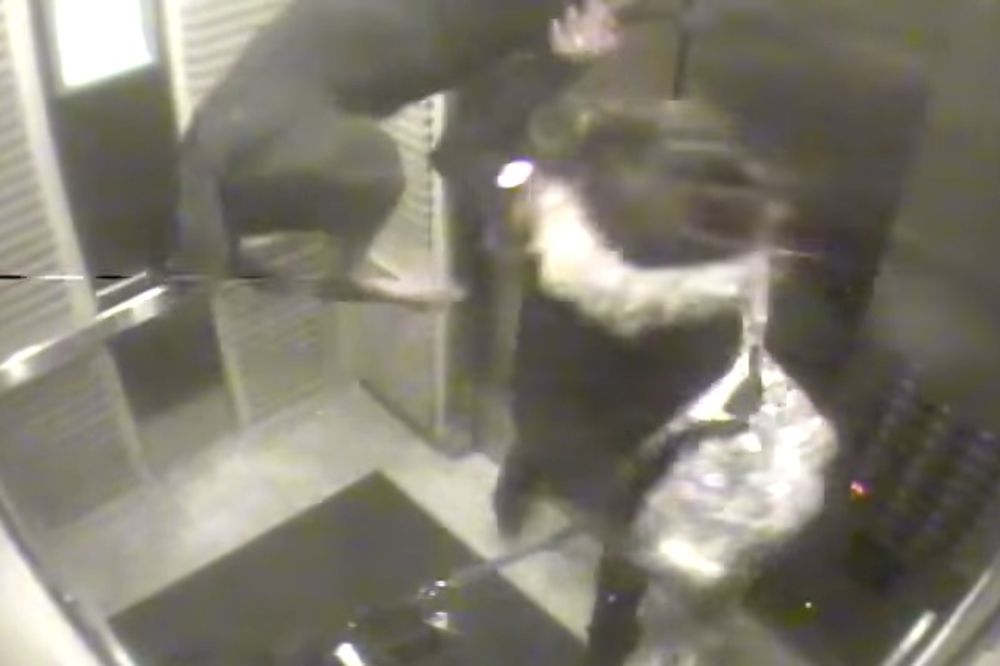 BORBA ZA ŽIVOT: Ušla je normalno sa psima u lift, ali usledio je horor! (VIDEO)