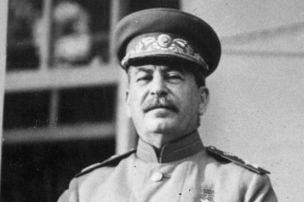 NAJVEĆE TAJNE KREMLJA: U Staljinovom grobu leži jedan od njegovih 20 dvojnika!