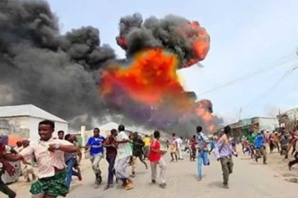 (VIDEO) DOŠLE U HIDŽABIMA I NAPRAVILE POKOLJ: Digle sebe u vazduh u Nigeriji i ubile 60 ljudi