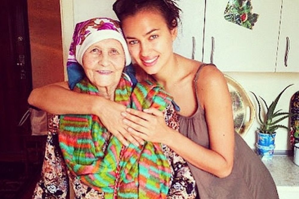 (VIDEO) Irina Šajk istetovirala bakino ime: Sećanje na nju me čini jačom!