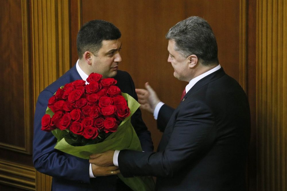 (VIDEO) NOVA VRHOVNA RADA: Porošenkov čovek predsednik skupštine Ukrajine