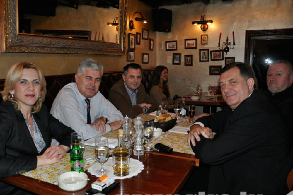 PAPARACO: Dodik,Čović, Čordaš, Radojičić i Cvijanovićeva zajedno u restoranu