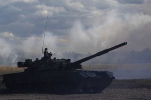 RUSKI VOJNI EKSPERT: Kad sa 10.000 tenkova krenemo na NATO, Kosovo osvajamo zajedno sa Srbijom