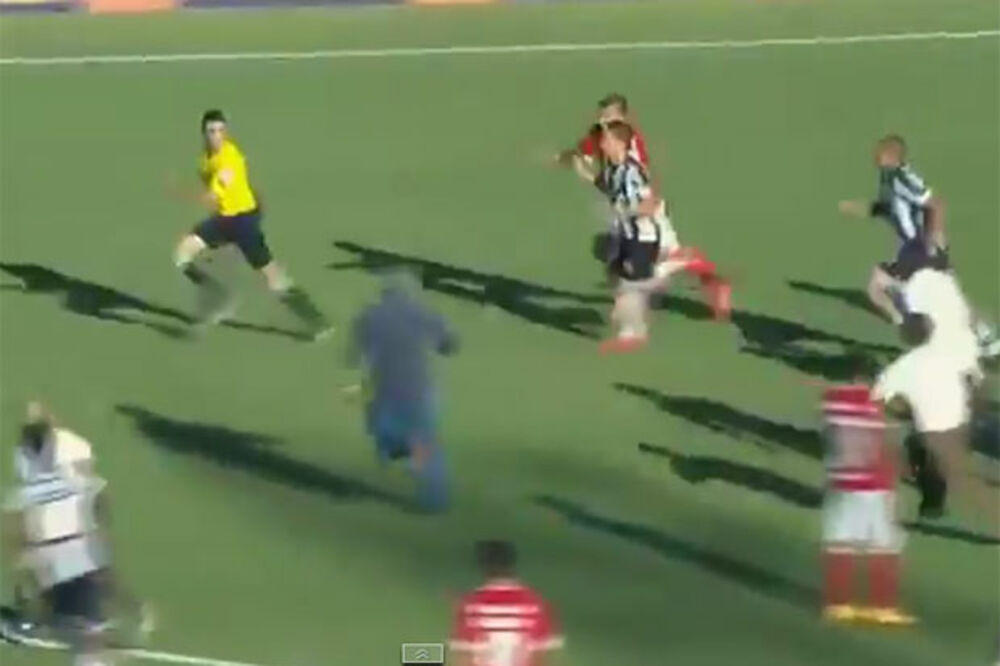 (VIDEO) HAOS U BRAZILU: Igrači po završetku utakmice jurili sudiju po terenu