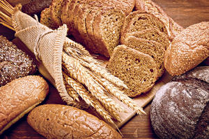 IZNENAĐUJUĆE ČINJENICE: 4 štetne posledice koje hleb ima po vaše zdravlje