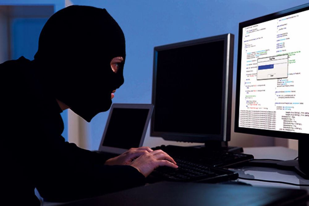 SPREMA SE VELIKA PLJAČKA: Hakeri ukrali JMBG cele Srbije!
