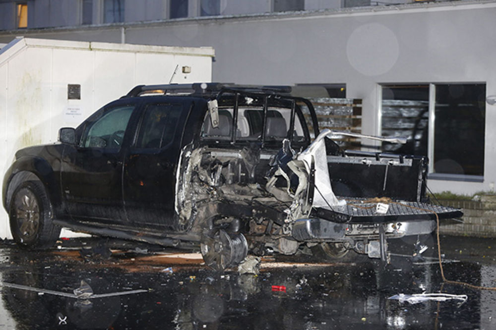 ŠVEDSKA NA NOGAMA: Eksplodirala dva automobila-bombe u Malmeu!