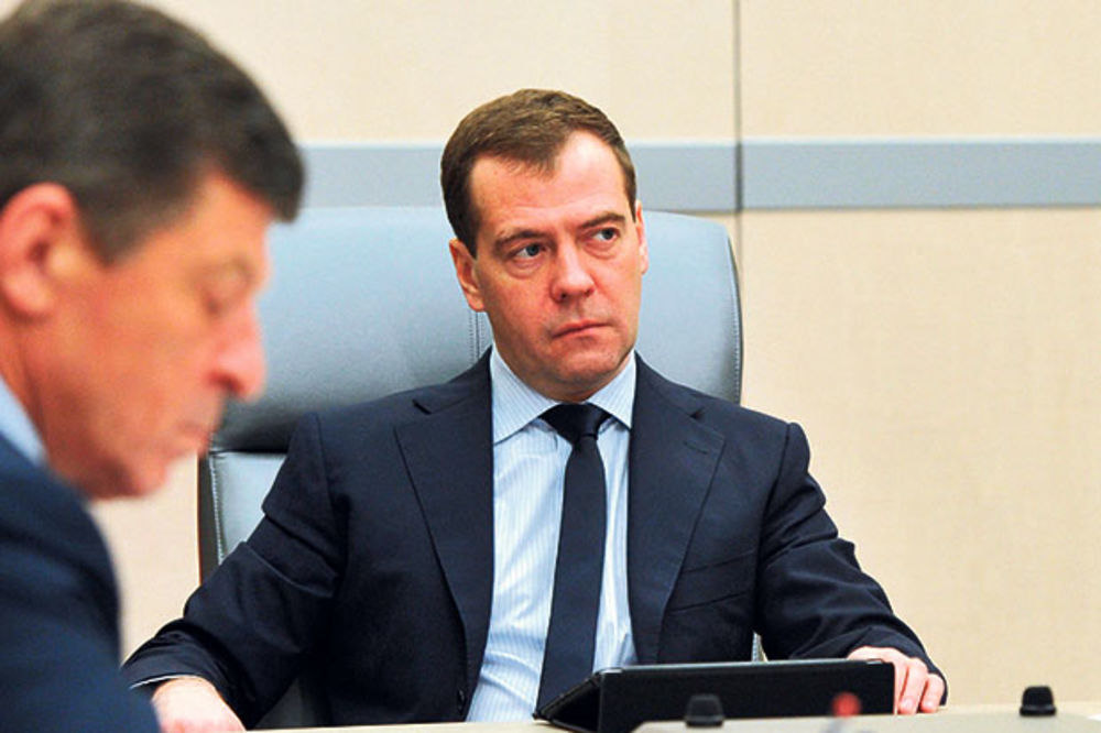 STIGAO RUSKI KONVOJ: Medvedev pomaže Donbas