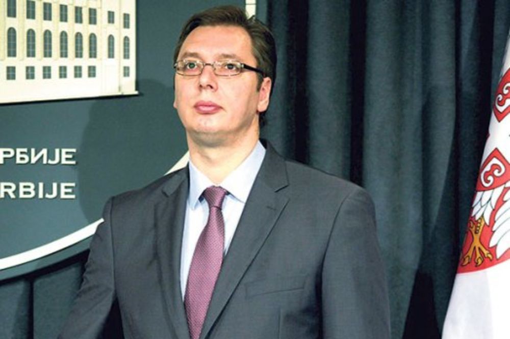 Vučić: Veće plate i penzije, pa skuplja struja!