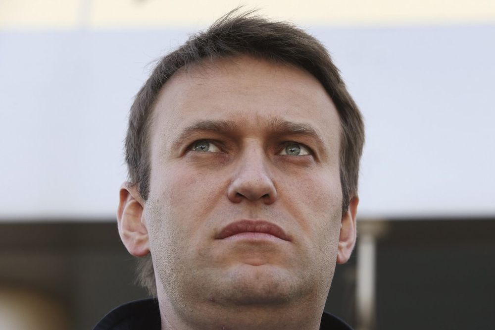 PANIKA U KREMLJU: Ovo je Aleksej Navaljni, čovek koji je Putinu bacio rukavicu u lice!