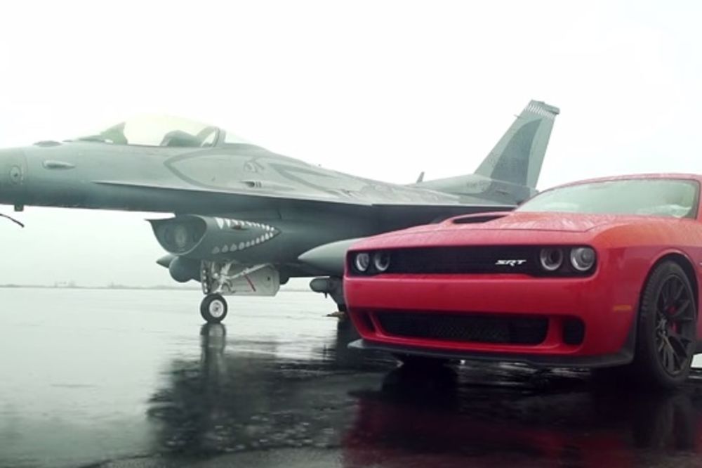 (VIDEO) DA LI JE AUTO BRŽI OD AVIONA: Trka superautomobila i borbenog lovca F16